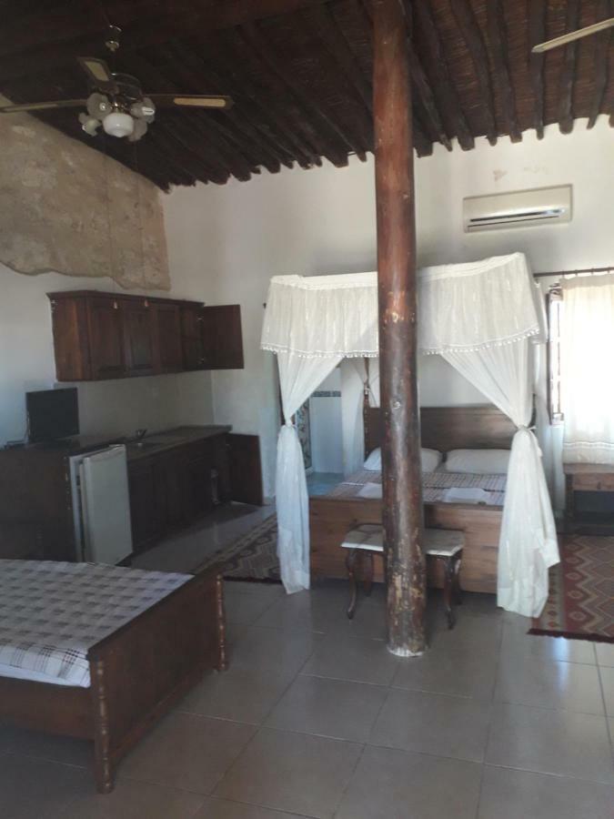 Bed and Breakfast Karpaz Stone House Rizokarpaso Exterior foto